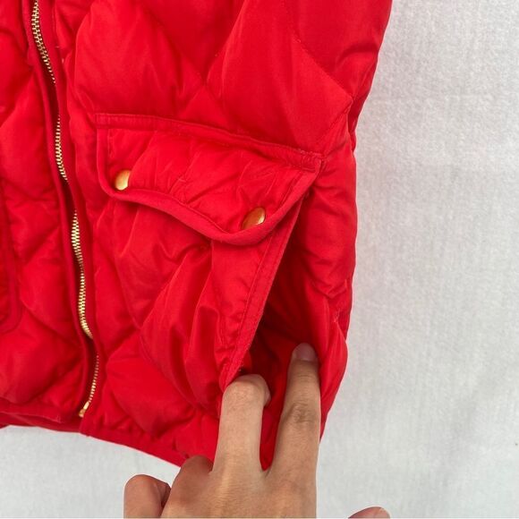 ~Woolrich Women's Red Quilted Vest M - Picture 5 of 7